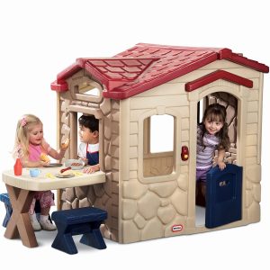 Picnic on the Patio Playhouse